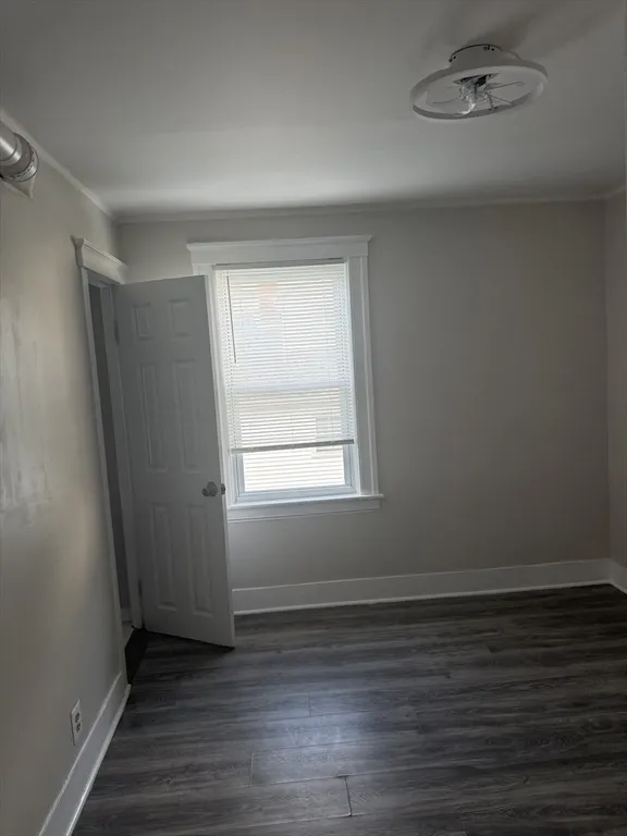 3 bed, 1 bath apartment for rent at 23 Everett Ave Unit 1, Webster — photo 3 of 9