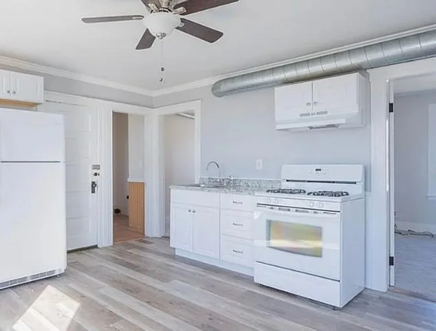 3 bed, 1 bath apartment for rent at 23 Everett Ave Unit 2, Webster — photo 4 of 6