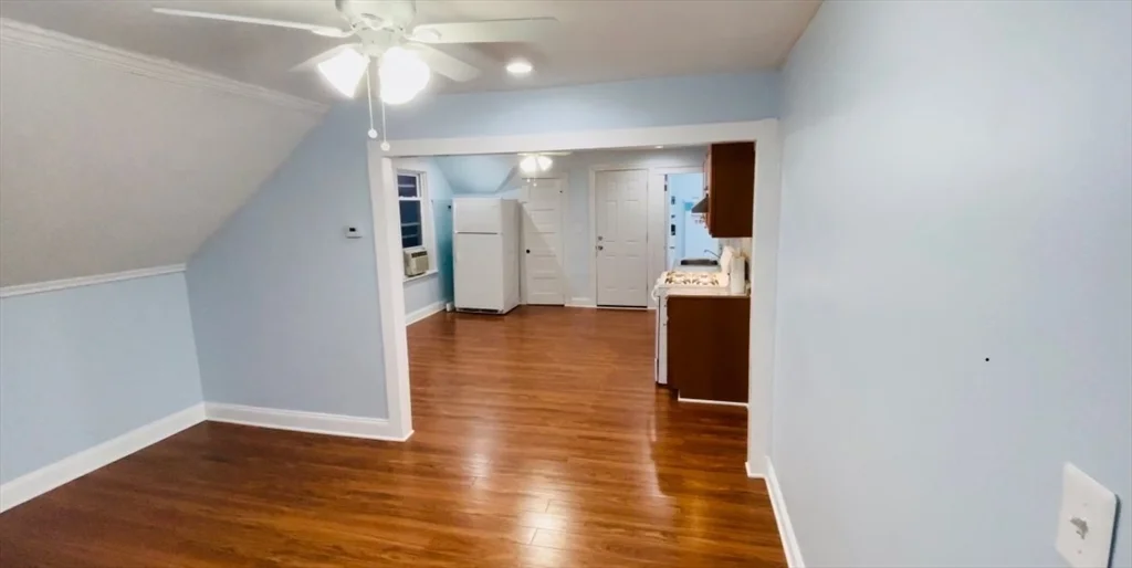2 bed, 1 bath apartment for rent at 23 Everett Ave Unit 3, Webster — photo 2 of 7
