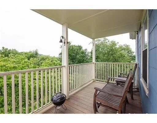 3 bed, 2 bath apartment for rent at 23 Evergreen Unit 1, Jamaica Plain — photo 12 of 13