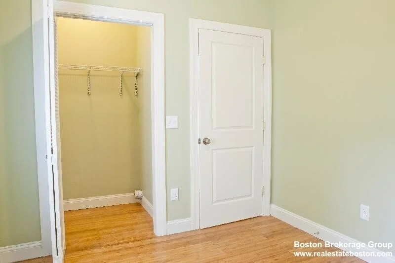 3 bed, 2 bath apartment for rent at 23 Evergreen Unit 1, Jamaica Plain — photo 7 of 13