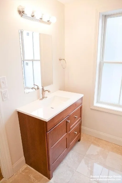 3 bed, 2 bath apartment for rent at 23 Evergreen Unit 1, Jamaica Plain — photo 10 of 13