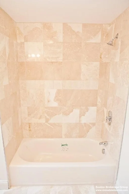 3 bed, 2 bath apartment for rent at 23 Evergreen Unit 1, Jamaica Plain — photo 9 of 13