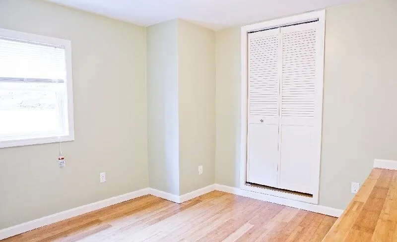 4 bed, 2 bath apartment for rent at 23 Evergreen Unit 2, Jamaica Plain — photo 3 of 8