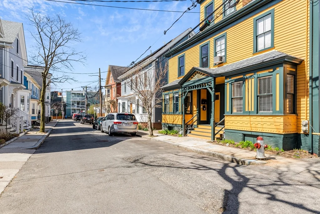1 bed, 1 bath apartment for rent at 23 Fairmont Ave Unit 1, Cambridgeport — photo 14 of 14