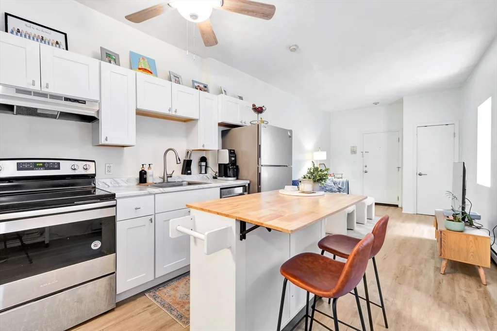 1 bed, 1 bath apartment for rent at 23 Fleet Unit 3, North End — photo 8 of 17