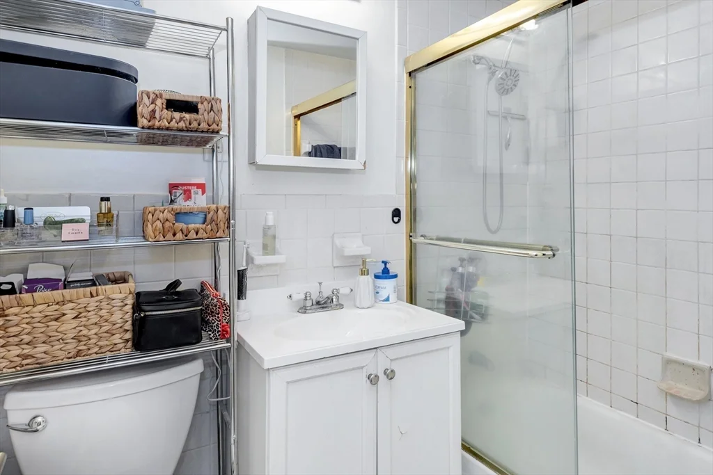 1 bed, 1 bath apartment for rent at 23 Fleet Unit 3, North End — photo 13 of 17