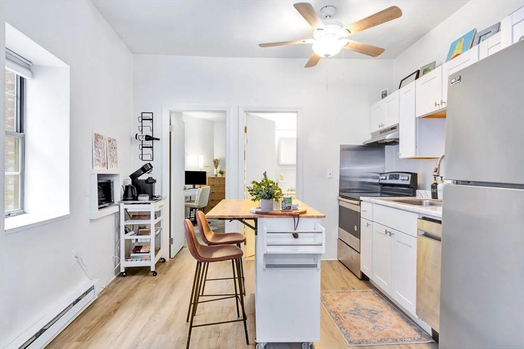 1 bed, 1 bath apartment for rent at 23 Fleet Unit 3, North End — photo 6 of 17