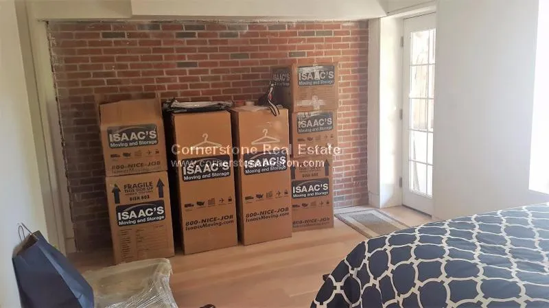 1 bed, 1 bath apartment for rent at 23 Fort Ave Unit 1, Roxbury — photo 9 of 12