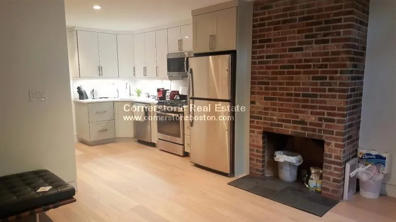 1 bed, 1 bath apartment for rent at 23 Fort Ave Unit 1, Roxbury — photo 1 of 12