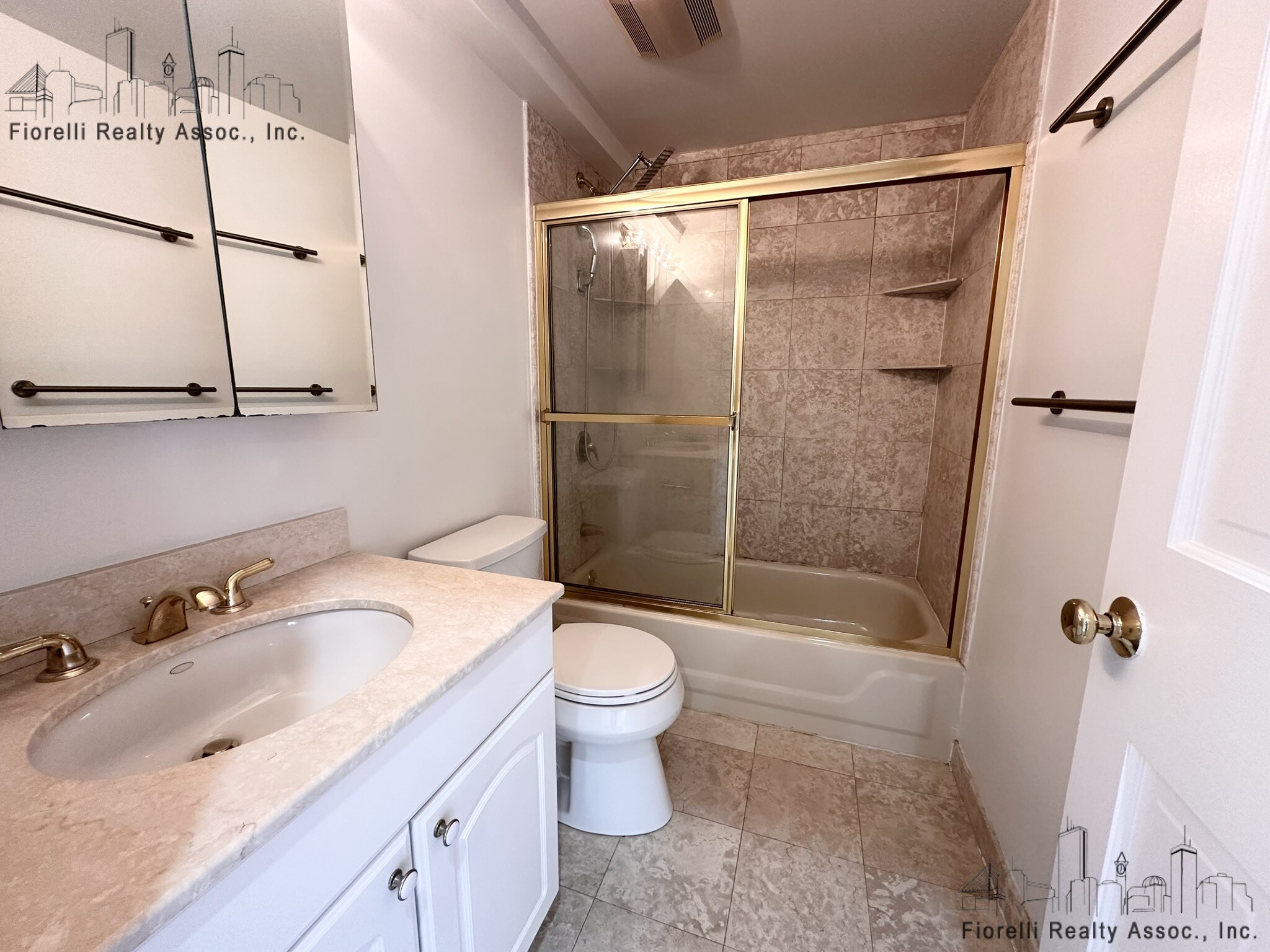 2 bed, 1.5 bath apartment for rent at 23 Foster St Unit 3, North End — photo 11 of 15