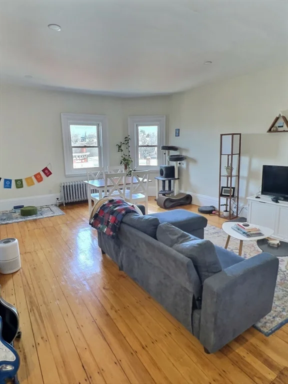 1 bed, 1 bath apartment for rent at 23 Garrison Unit 3R, Brookline — photo 1 of 6