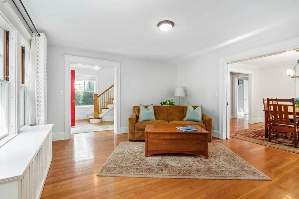 4 bed, 2 bath apartment for rent at 23 Glen Rd, Wellesley — photo 4 of 26
