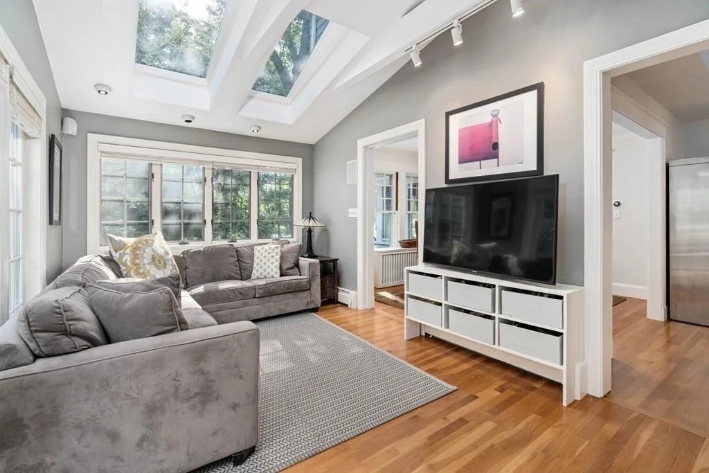 4 bed, 2 bath apartment for rent at 23 Glen Rd, Wellesley — photo 9 of 26