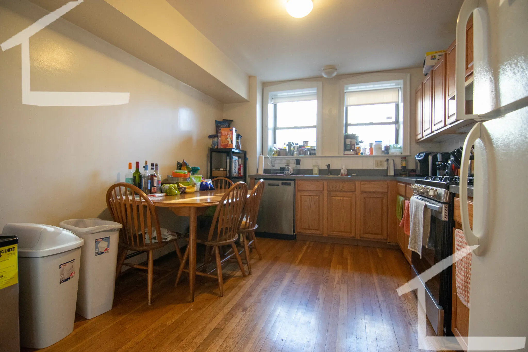4 bed, 2 bath apartment for rent at 23 Glenville Ave Unit 1, Allston — photo 1 of 10
