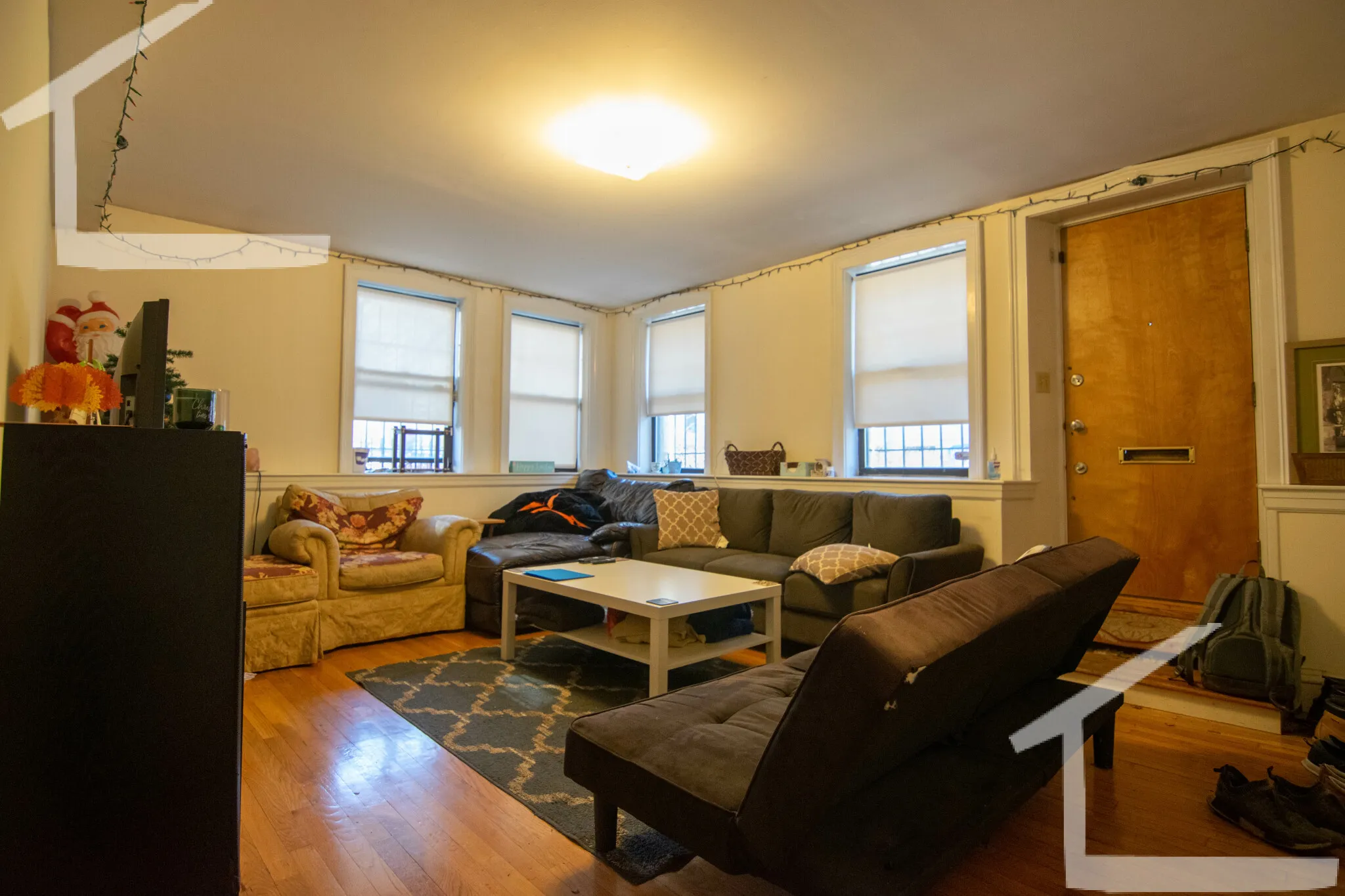 4 bed, 2 bath apartment for rent at 23 Glenville Ave Unit 1, Allston — photo 2 of 10