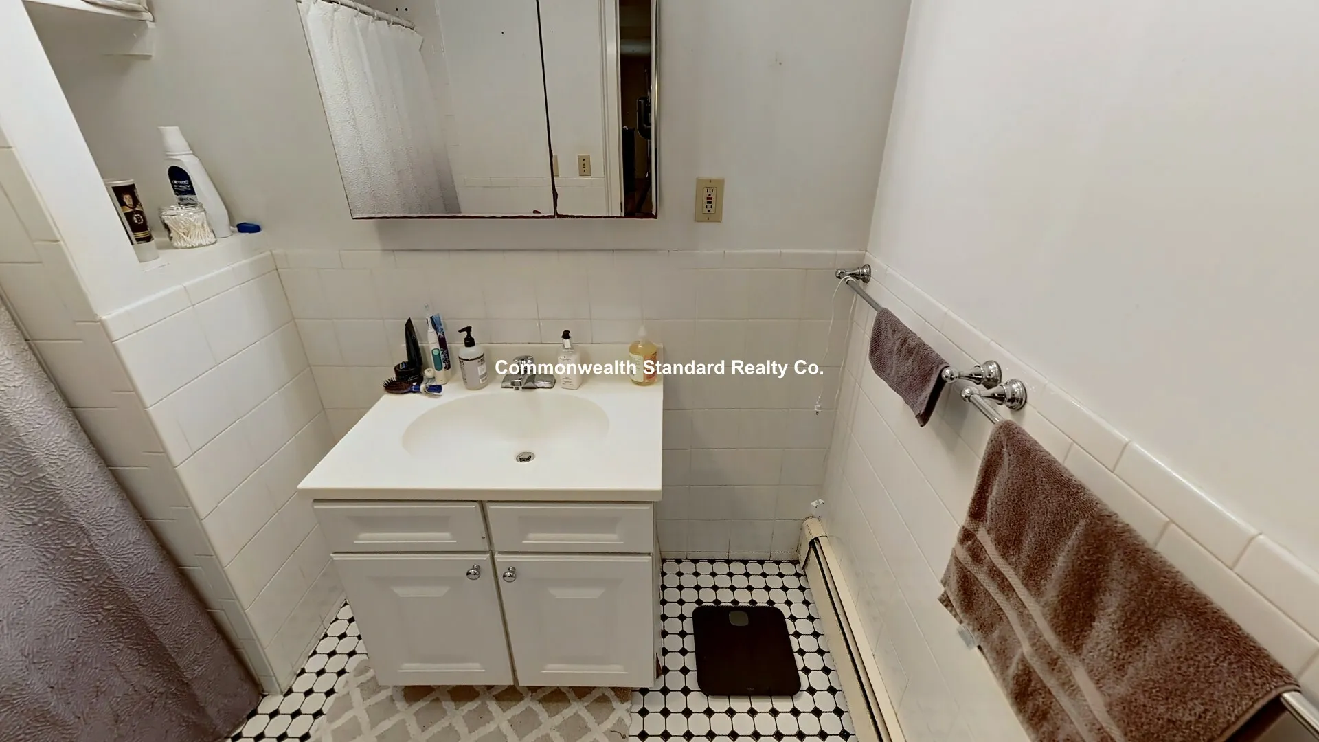 4 bed, 2 bath apartment for rent at 23 Glenville Ave Unit 23, Allston — photo 28 of 30