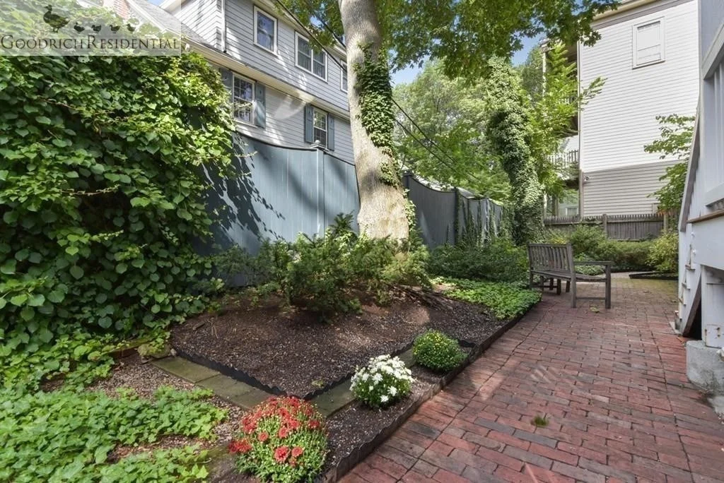 2 bed, 1 bath apartment for rent at 23 Goldsmith St Unit 1, Jamaica Plain — photo 16 of 17