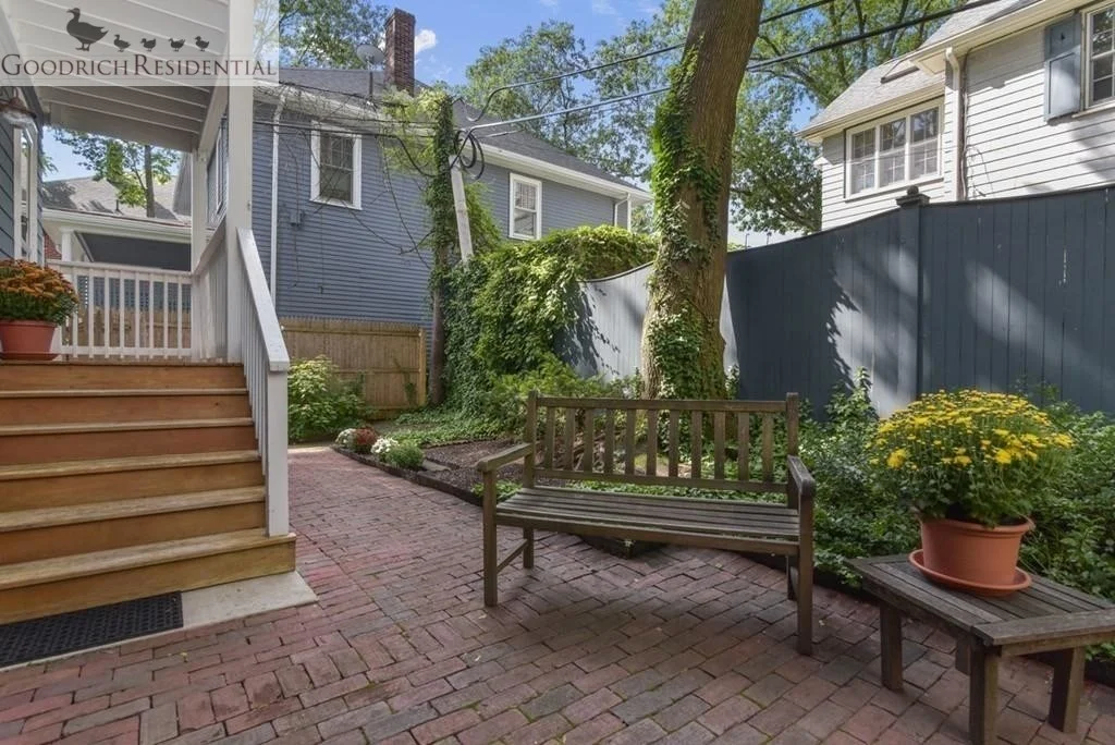 2 bed, 1 bath apartment for rent at 23 Goldsmith St Unit 1, Jamaica Plain — photo 15 of 17