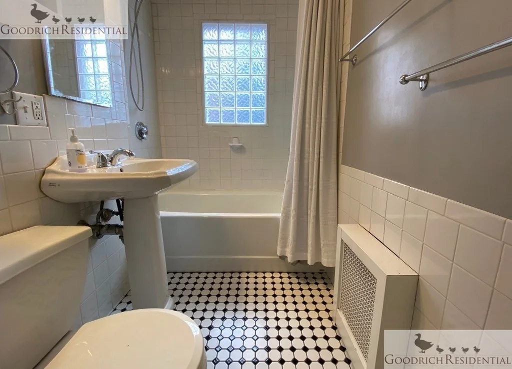 2 bed, 1 bath apartment for rent at 23 Goldsmith St Unit 1, Jamaica Plain — photo 13 of 17