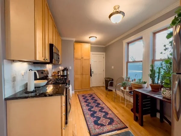 2 bed, 1 bath apartment for rent at 23 Goldsmith St Unit 3, Jamaica Plain — photo 7 of 30