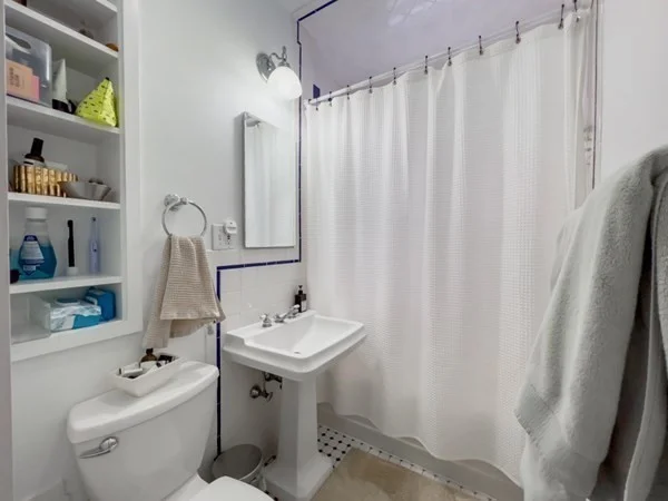 2 bed, 1 bath apartment for rent at 23 Goldsmith St Unit 3, Jamaica Plain — photo 25 of 30