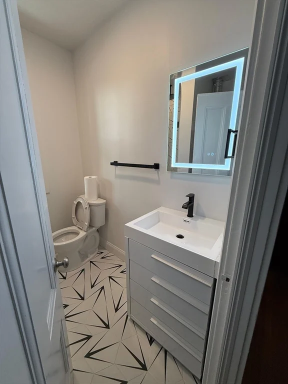 4 bed, 2 bath apartment for rent at 23 Granite Unit 2, Union Square — photo 8 of 11