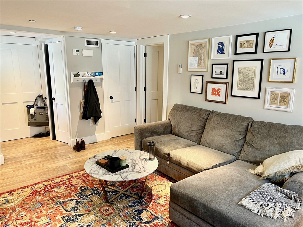 2 bed, 1 bath apartment for rent at 23 Grant St Unit 1, Cambridge — photo 5 of 17