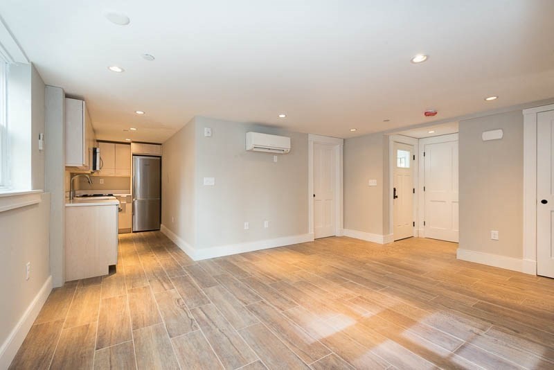 2 bed, 1 bath apartment for rent at 23 Grant St Unit 1, Cambridge — photo 4 of 17