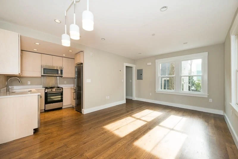 1 bed, 1 bath apartment for rent at 23 Grant Unit 2, Riverside — photo 3 of 11