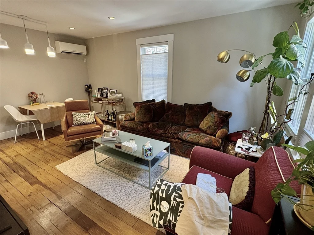 1 bed, 1 bath apartment for rent at 23 Grant Unit 3, Riverside — photo 4 of 14