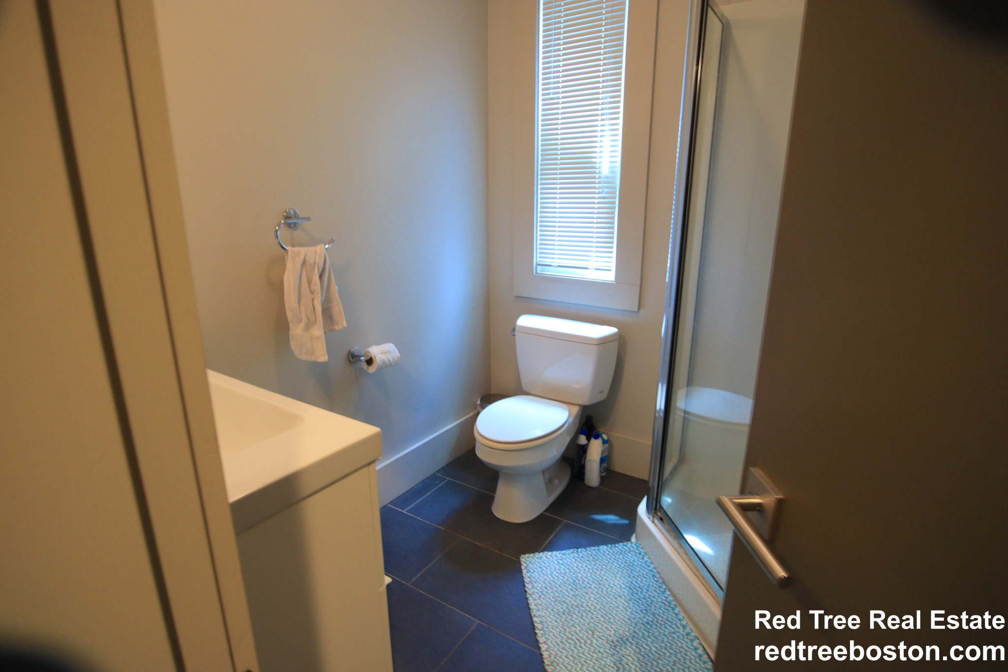 5 bed, 2 bath apartment for rent at 23 Greylock Rd, Allston — photo 2 of 20