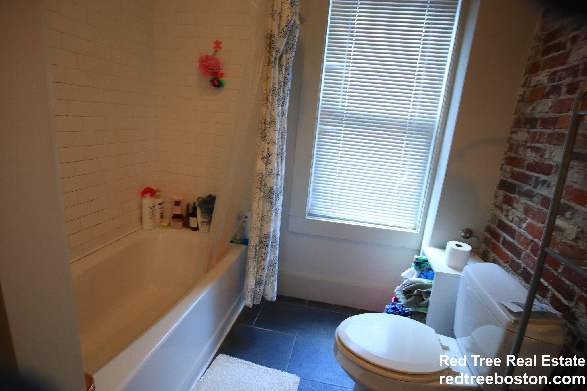5 bed, 2 bath apartment for rent at 23 Greylock Rd, Allston — photo 4 of 20