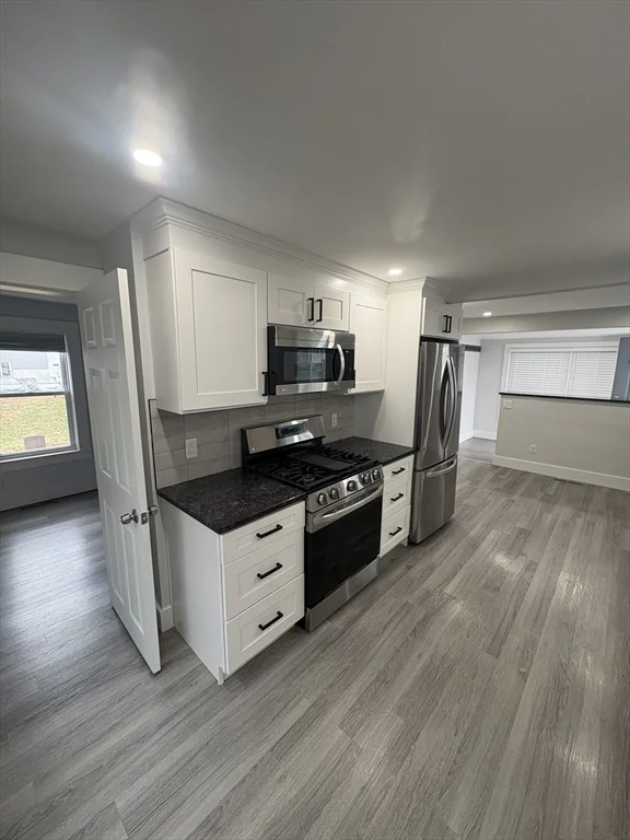 3 bed, 1 bath apartment for rent at 23 Griggs St Unit 1, Dracut — photo 4 of 18