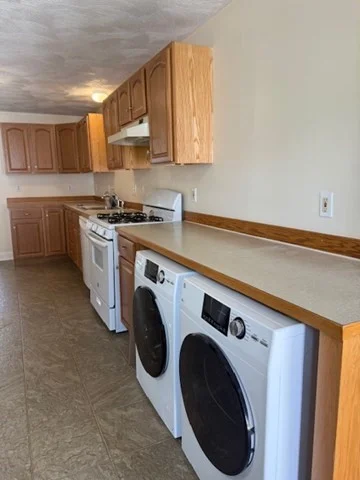 2 bed, 1 bath apartment for rent at 23 Grove St Unit 1, Ayer — photo 9 of 23