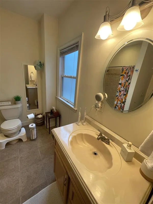 2 bed, 1 bath apartment for rent at 23 Hall St Unit 2, Powder House Square — photo 19 of 21