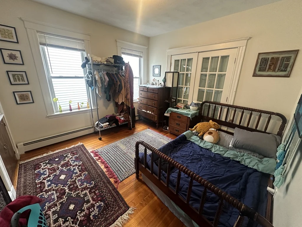 4 bed, 1 bath apartment for rent at 23 Harold St Unit 2, Union Square — photo 5 of 17