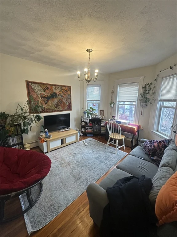 4 bed, 1 bath apartment for rent at 23 Harold St Unit 2, Union Square — photo 3 of 17