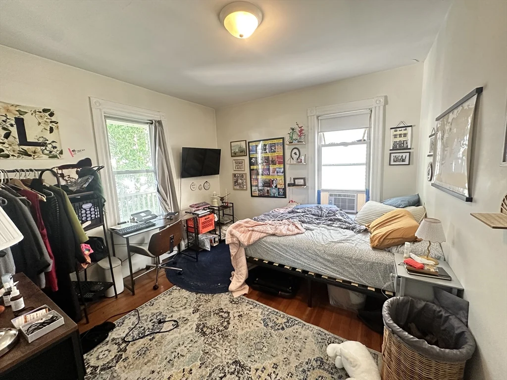 4 bed, 1 bath apartment for rent at 23 Harold St Unit 2, Union Square — photo 14 of 17