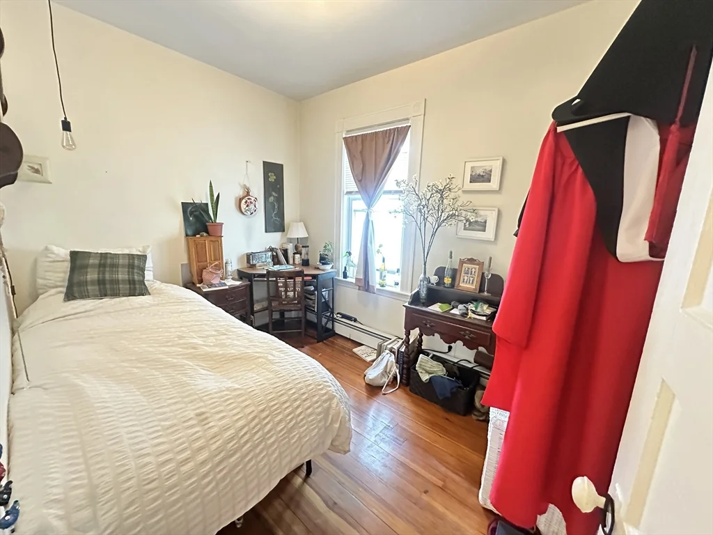 4 bed, 1 bath apartment for rent at 23 Harold St Unit 2, Union Square — photo 11 of 17