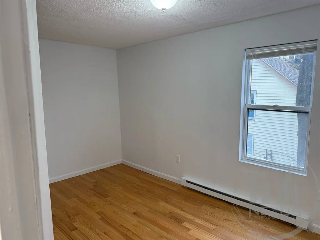 3 bed, 1 bath apartment for rent at 23 Hawley St Unit 2, Worcester — photo 7 of 16