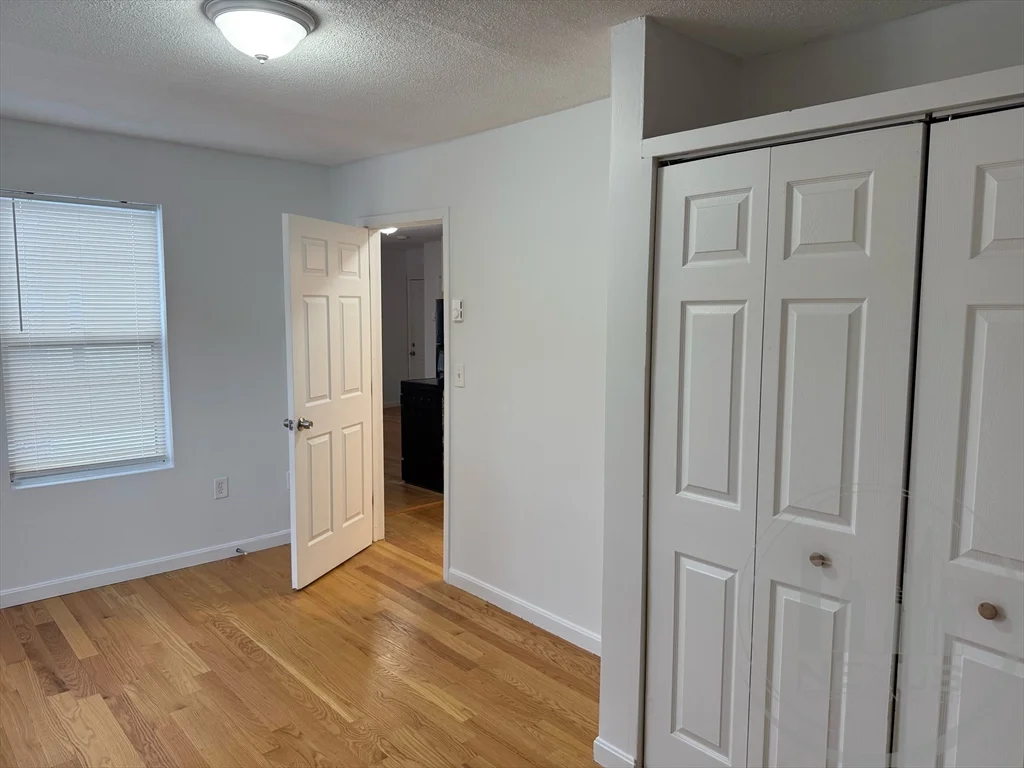 3 bed, 1 bath apartment for rent at 23 Hawley St Unit 2, Worcester — photo 6 of 16
