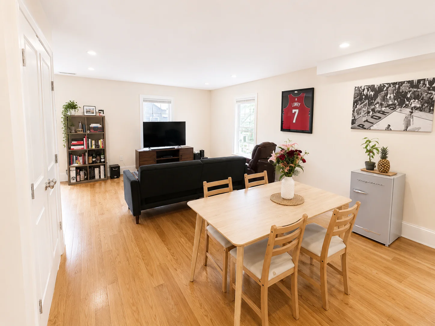 4 bed, 2 bath apartment for rent at 23 Higgins St Unit 2, Allston — photo 2 of 8