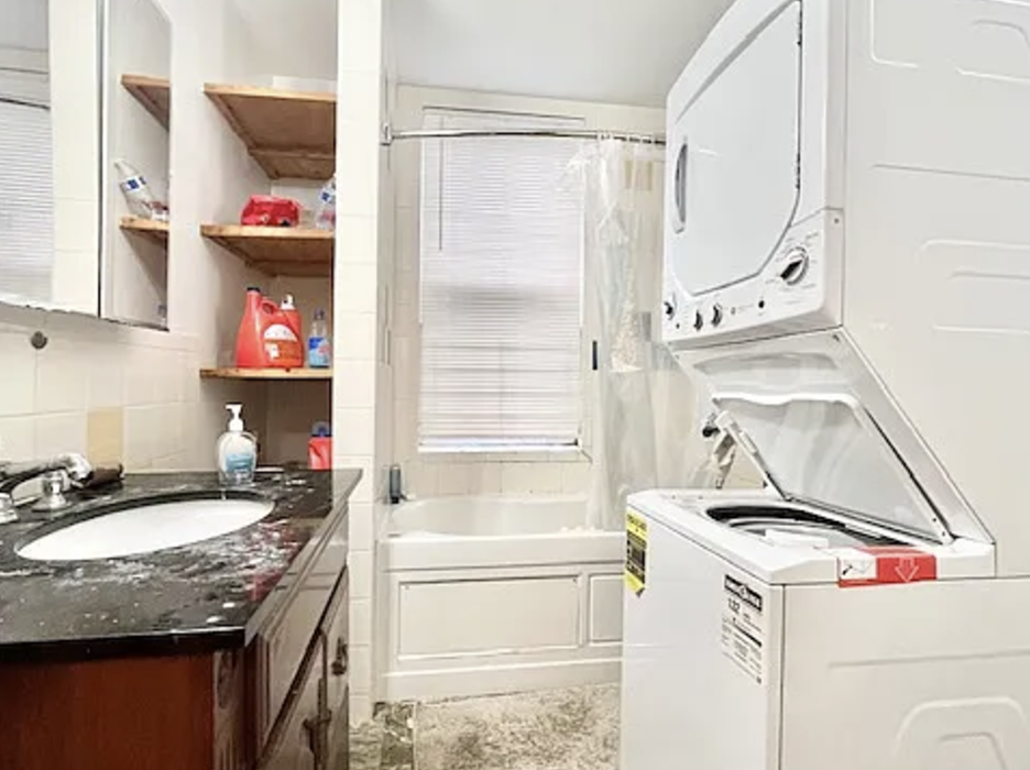 5 bed, 2 bath apartment for rent at 23 Highland Park Ave Unit 2, Roxbury — photo 6 of 10