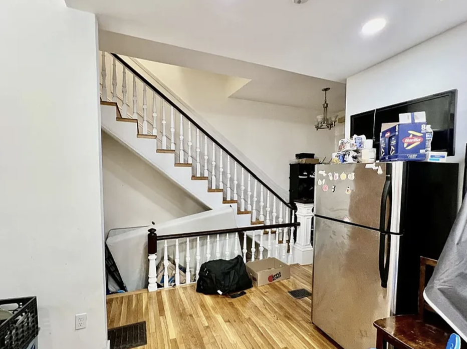 5 bed, 2 bath apartment for rent at 23 Highland Park Ave Unit 2, Roxbury — photo 9 of 10
