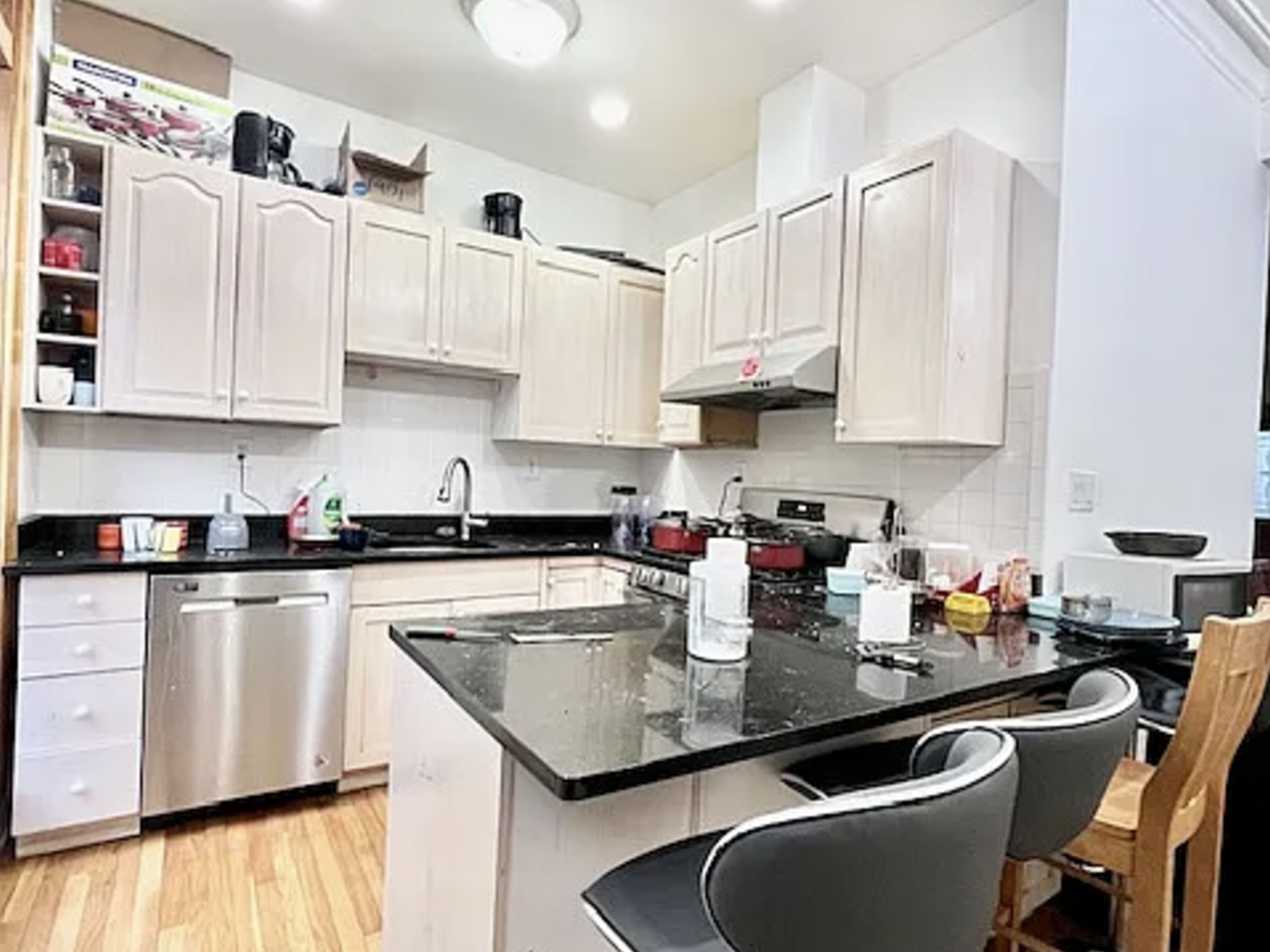 5 bed, 2 bath apartment for rent at 23 Highland Park Ave Unit 2, Roxbury