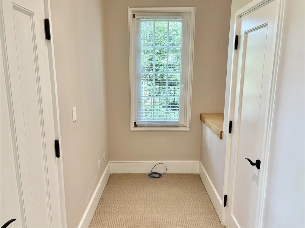 Studio bed, 1 bath apartment for rent at 23 Highland St Unit A, West Cambridge — photo 4 of 9