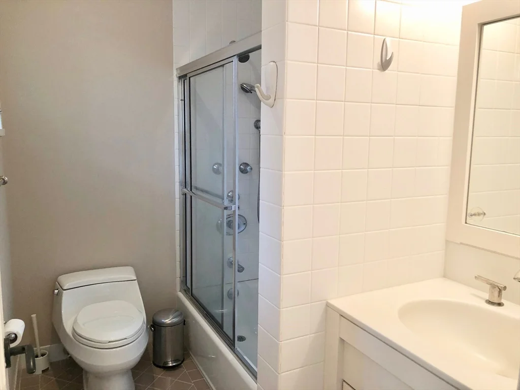 Studio bed, 1 bath apartment for rent at 23 Highland St Unit A, West Cambridge — photo 7 of 9