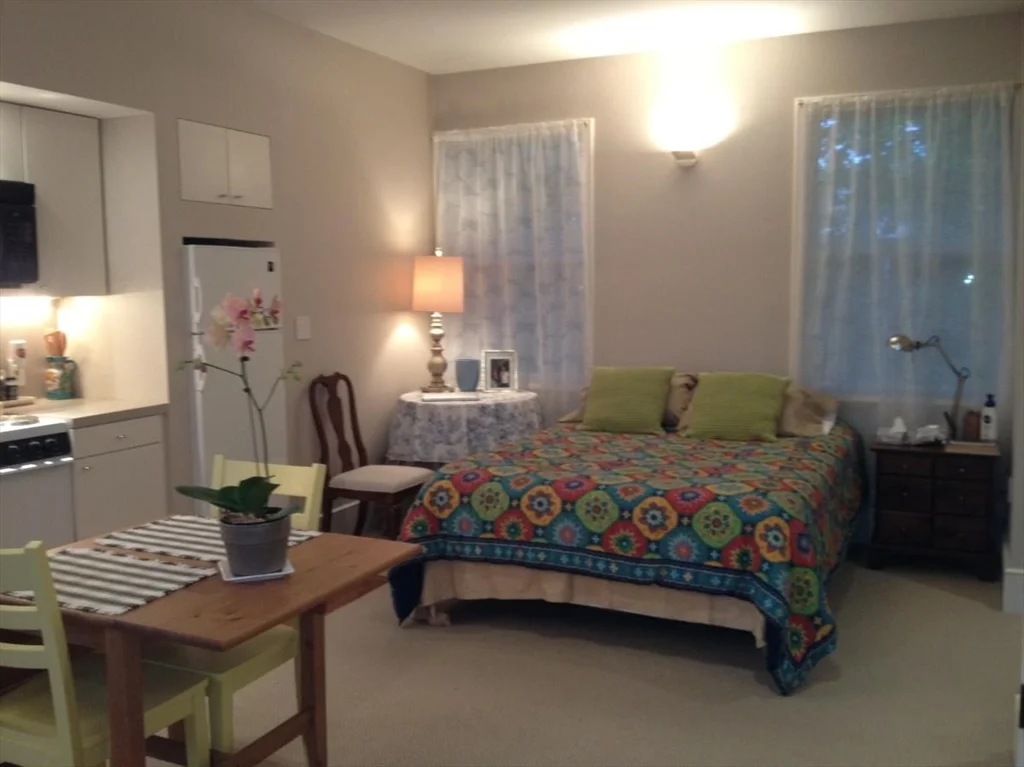 Studio bed, 1 bath apartment for rent at 23 Highland St Unit A, West Cambridge — photo 2 of 9