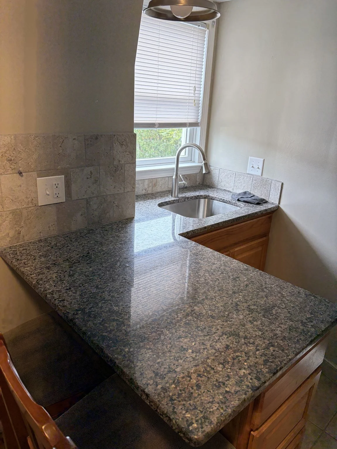 1 bed, 1 bath apartment for rent at 23 Highland Ter Unit 3, Needham — photo 5 of 9